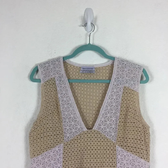 Urban Outfitters Kay Cream Tan Patchwork 70s Eyelet Shift Mini Dress Medium - Picture 4 of 15